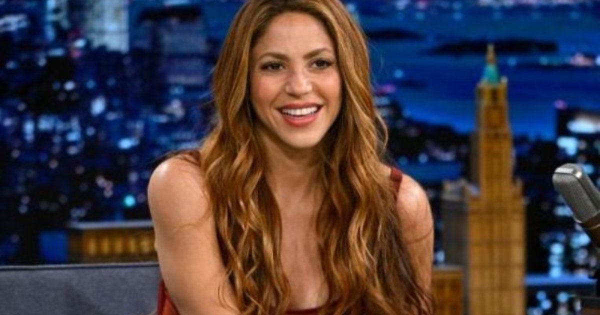 Shakira accepts the dance challenge with Jimmy Fallon and turns heads – in the video