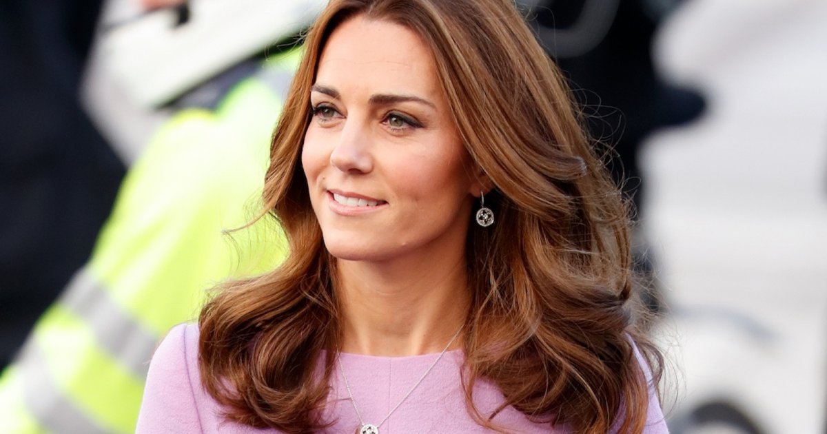 How did Kate Middleton respond to the six-year-old girl who sent Prince George an invitation to attend her birthday?