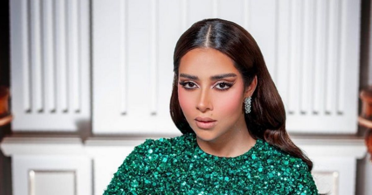 Emirati Artist Bilqis Joins Campaign to Support Palestinians in Gaza and Stuns at Paris Fashion Week