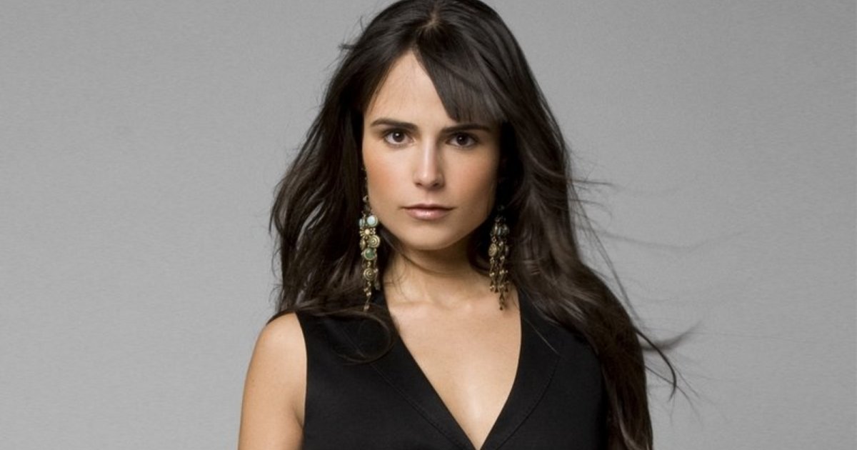 In party limited to close people.. Jordana Brewster celebrates her second marriage