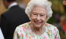 الملكة إليزابيث تشارك في افتتاح دار للمسنين