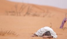 سوداني يوثق آخر لحظات حياته وهذا ما أوصى به أهله قبل أن يموت عطشاً في الصحراء-بالفيديو