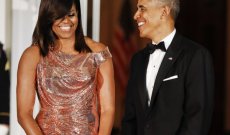 ميشيل أوباما برّاقة بفستان مخصص لها من Versace