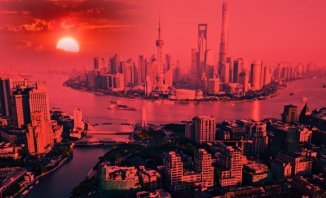 بالفيديو- ظاهرة غريبة تشهدها الصين.. سماء دموية وضباب كثيف