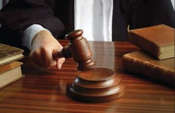 إحالة فنان كويتي للمحكمة بسبب أغنية يسيء فيها للقضاة