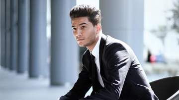 محمد عساف يتضامن مع صحفي فقد عينه اليسرى