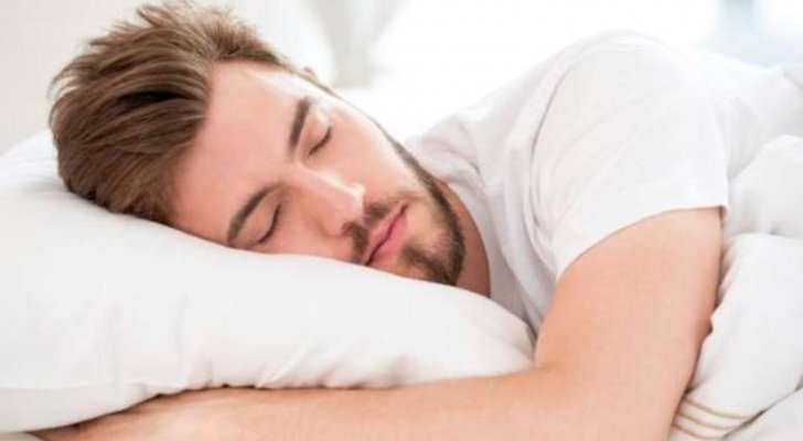 ما هو إنقطاع النفس خلال النوم؟ إليكم الأسباب وسبل العلاج