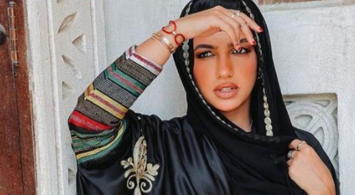 نجلاء الودعاني تحتفل بخطوبتها على اللاعب السعودي عبدالرحمن الدخيل -بالصور