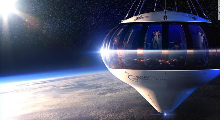 أول منطاد سياحي لنقل الأشخاص إلى الفضاء