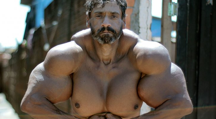 هوس تكبير العضلات..وفاة "Hulk" البرازيلي بعدما حقن نفسه بزيوت حتى الموت