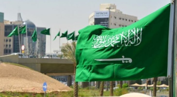 الحظر الكلي يتصدر الترند في السعودية وما علاقة متحور فيروس كورونا؟
