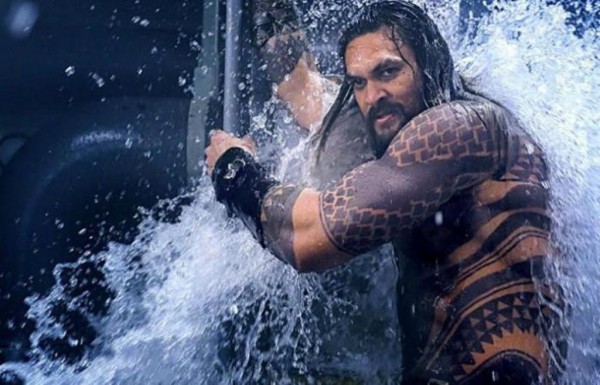 جايسون موموا يوقف تصوير Aquaman 2 